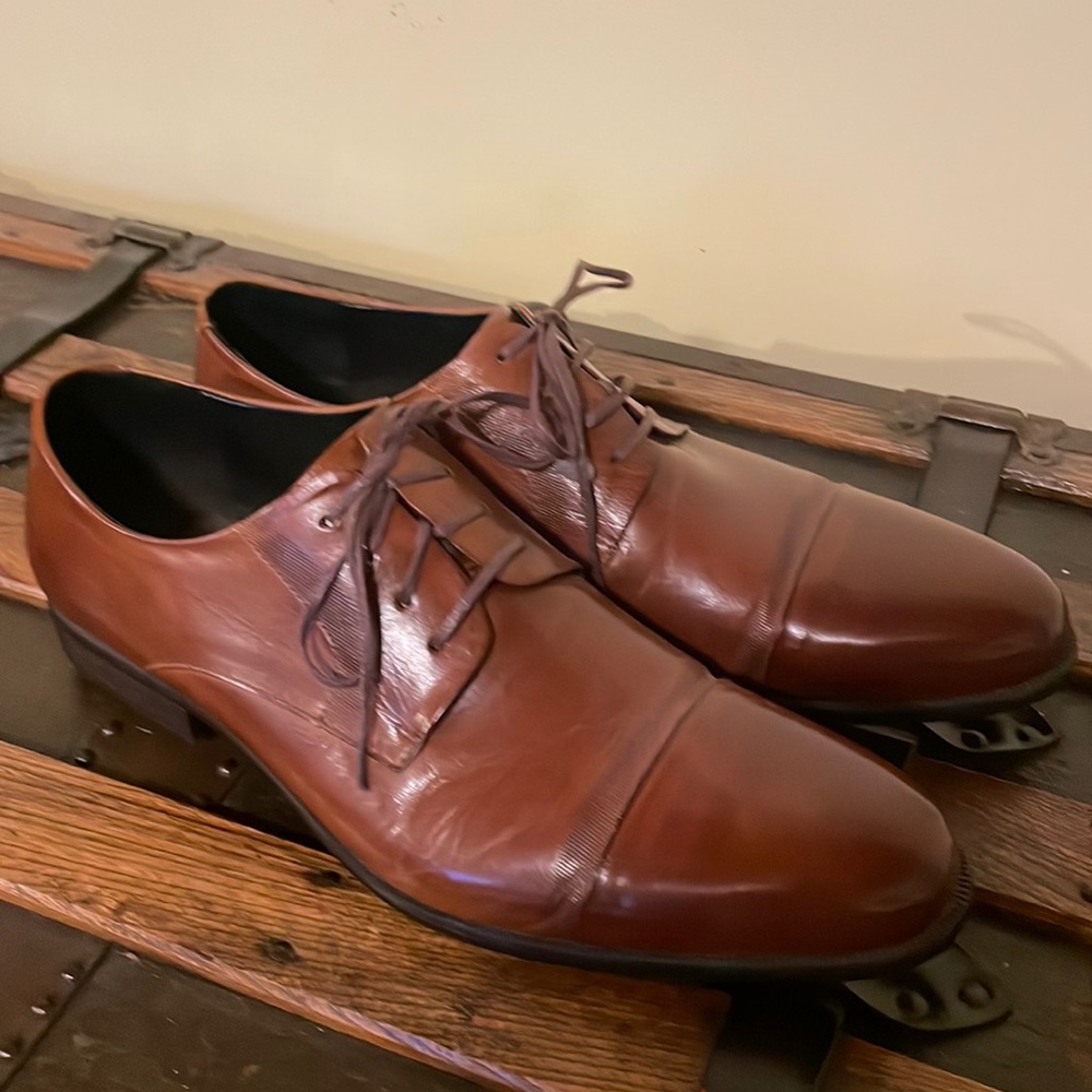 Kenneth Cole Leather Shoes